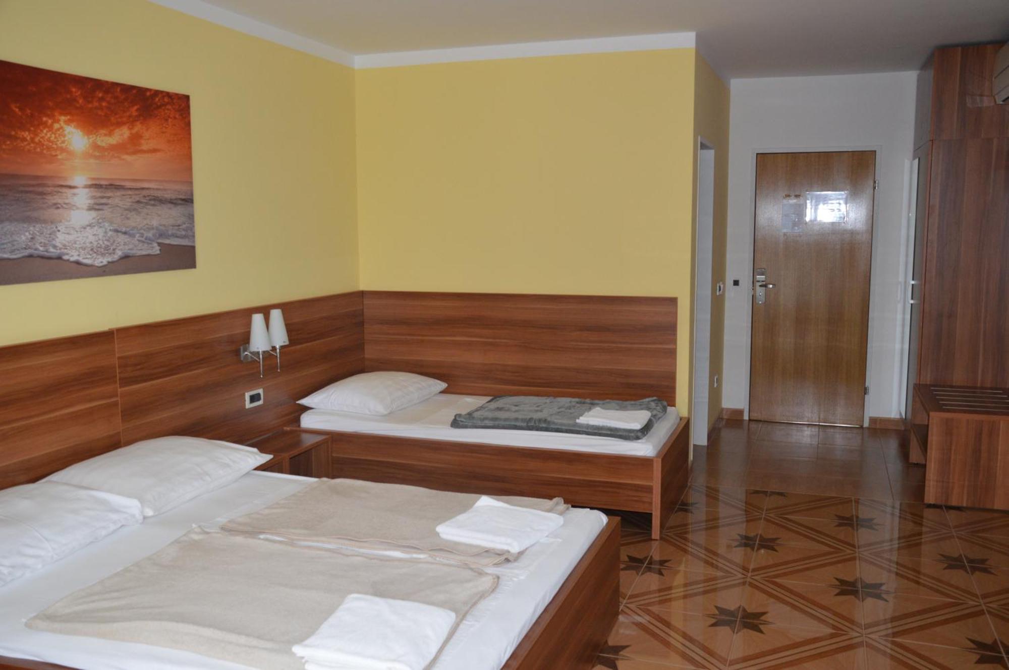 Bed & Breakfast Grgic Novigrad Istria Exterior foto